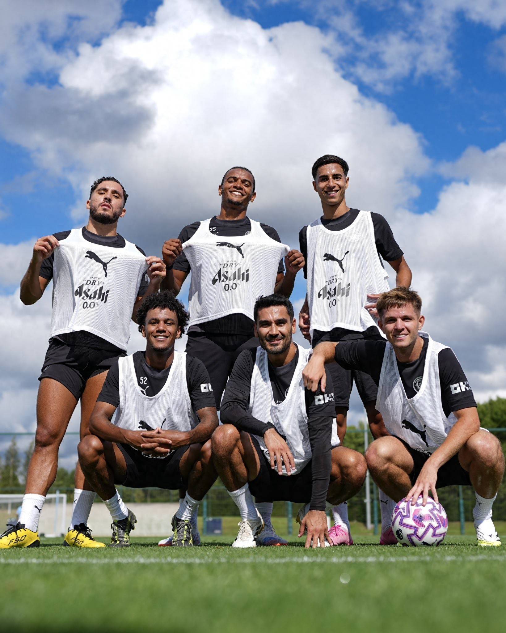 曼联有望终结客场连败纪录，与狼队一战机构看好红魔稍占上风（机构看好红魔略占上风，曼联客战狼队有望终结客场连败）