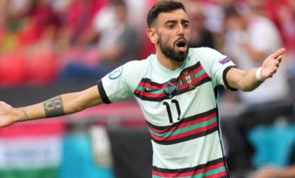 决战时刻梦游！康宁汉姆15中5得到17分7篮板7助攻