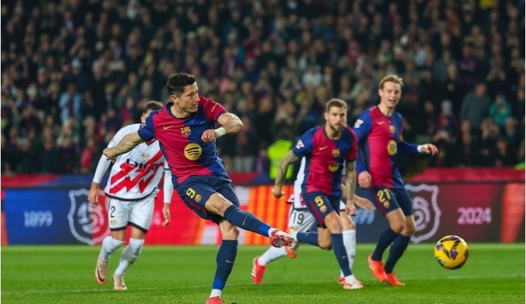 乌克兰战胜冰岛以小组第2进附加赛，冰岛则无缘26年世界杯（乌克兰击败冰岛获小组第二挺进附加赛，冰岛无缘2026世界杯）