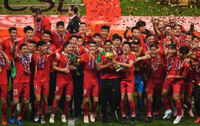 太犀利！看当年和中国男篮对阵时的闪电侠韦德