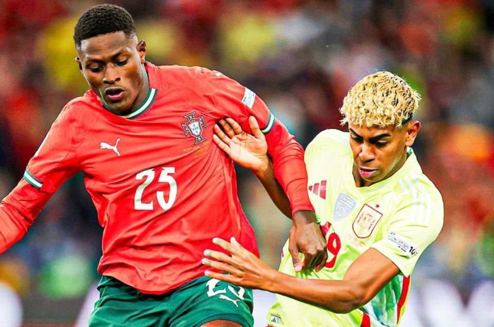 随着罗马2-1掀翻领头羊,波尔图3-0,里昂6-0,欧联最新积分榜出炉（欧联积分榜刷新：罗马2-1击倒领头羊，波尔图3-0，里昂6-0大捷）