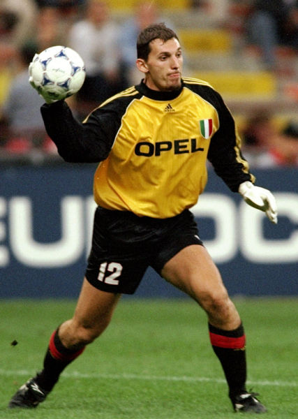 德转西甲最贵阵容：姆巴佩、亚马尔领衔，中前场全部身价过亿（德转评选西甲最贵阵容：姆巴佩、亚马尔领衔，中前场球员清一色身价破亿）