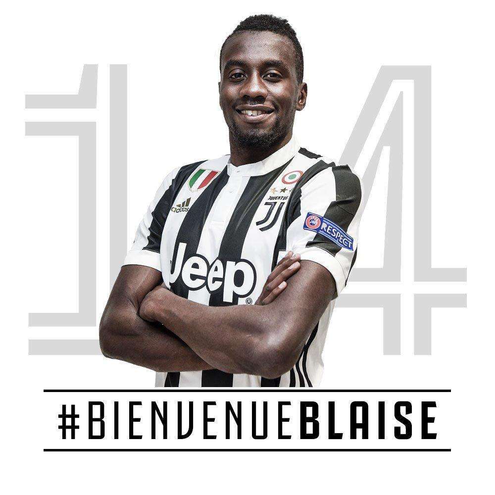 亚马尔与19岁女网红购物被偷拍 她有140多万粉丝（亚马尔与19岁女网红逛街被拍到 对方粉丝数超140万）