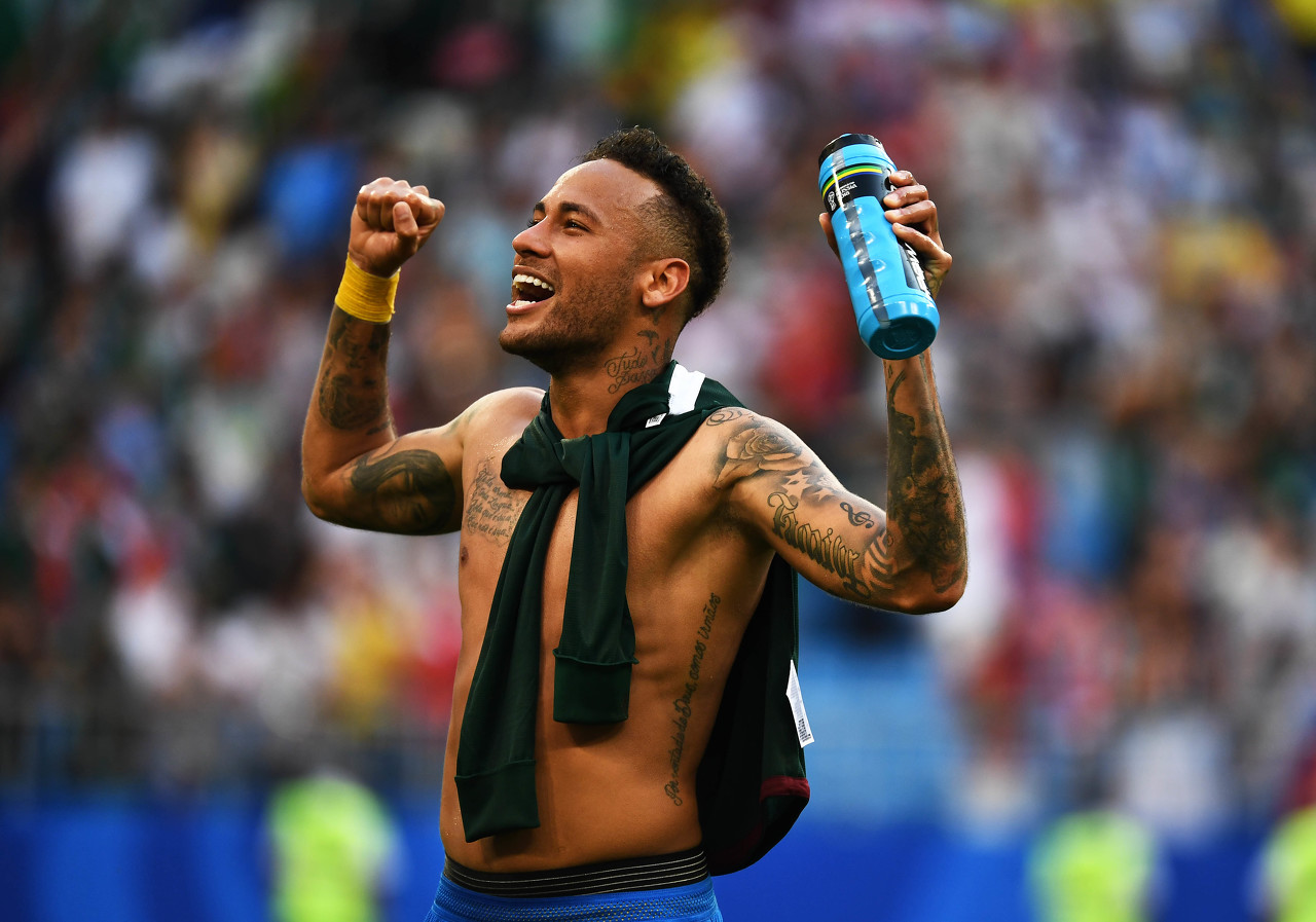 弗兰克：接手时觉得缺少6号位，帕利尼亚具有我们需要的特点