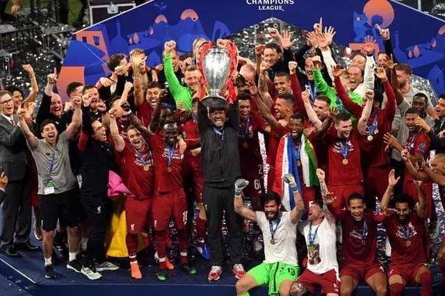 托卢卡点球击败老虎大学，实现墨西超两连冠（托卢卡点球大战力克老虎大学，达成墨西超两连冠）